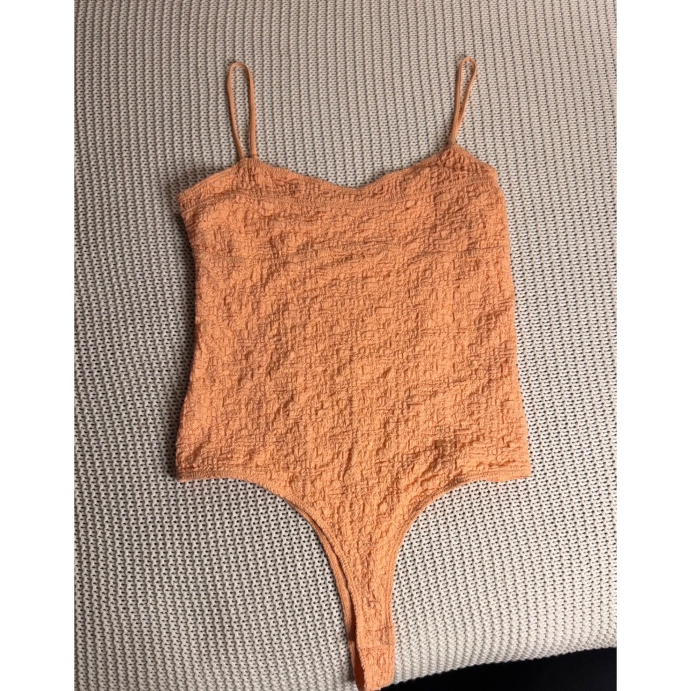 Elodie NWOT Peach Orange Textured Popcorn Knit Bodysuit Sweetheart Neck Large